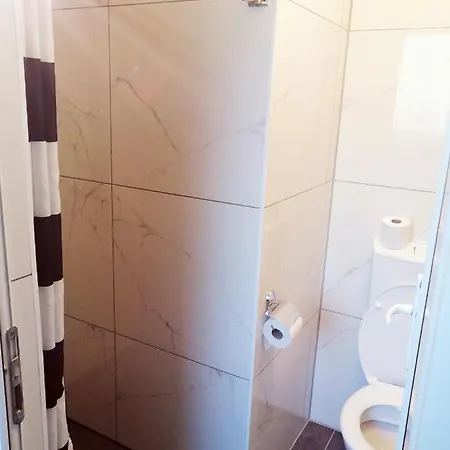 Apartmenthaus Beim Lkh I Free Parking I Self Check-in Graz