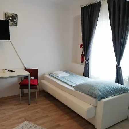 ゲストハウス Apartmenthaus Beim Lkh I Free Parking I Self Check-in *