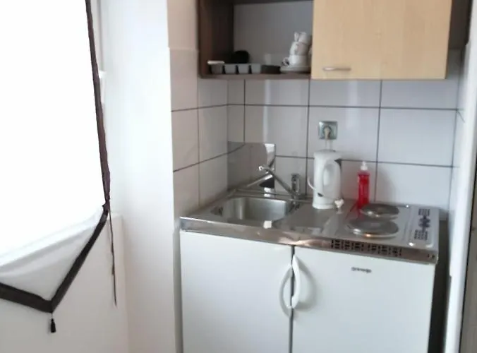 Apartmenthaus Beim Lkh I Free Parking I Self Check-in Гостевой дом