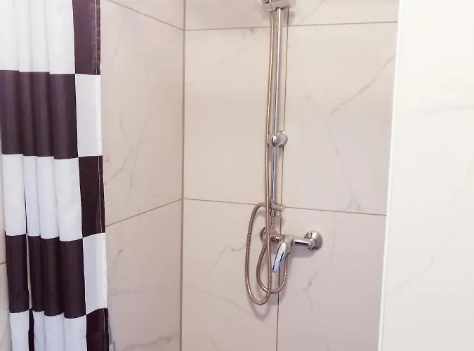 Apartmenthaus Beim Lkh I Free Parking I Self Check-in Pensión Graz