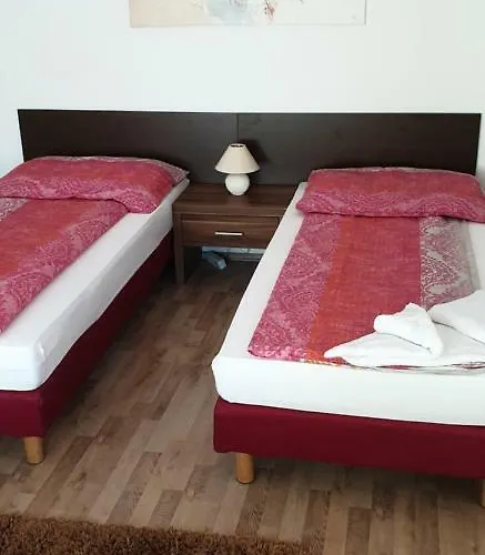 Apartmenthaus Beim Lkh I Free Parking I Self Check-in Грац