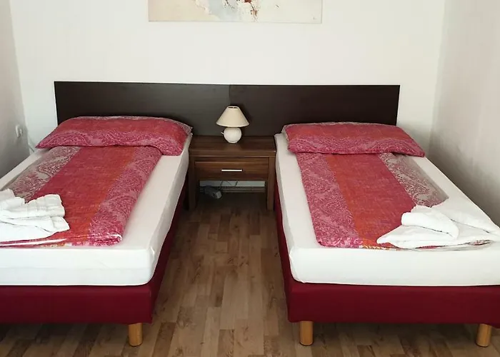 Apartmenthaus Beim Lkh I Free Parking I Self Check-in Pensión Graz